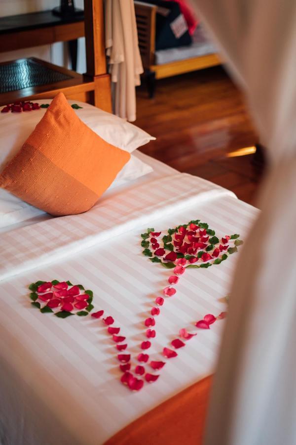 Aureum Palace Hotel & Resort Inle ยองชเว ภายนอก รูปภาพ